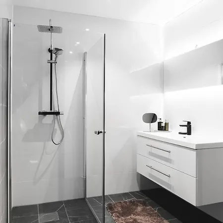 Large Modern Apartment, Next To Fish Market. Ko2
