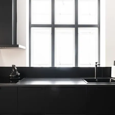 Large Modern Apartment, Next To Fish Market. Ko2 *